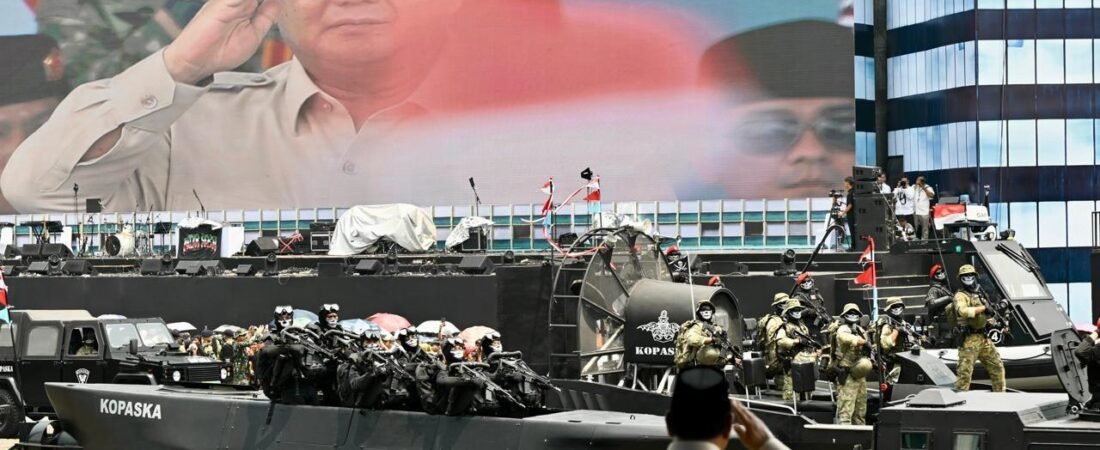 Presiden Prabowo Pimpin Upacara HUT ke-80 TNI di Monas