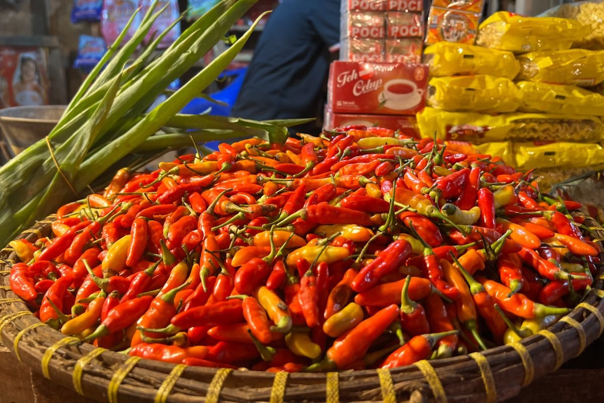 Harga Pangan Nasional Jumat Pagi: Cabai Rawit Merah Rp23.500/kg, Telur Ayam Rp28.900/kg