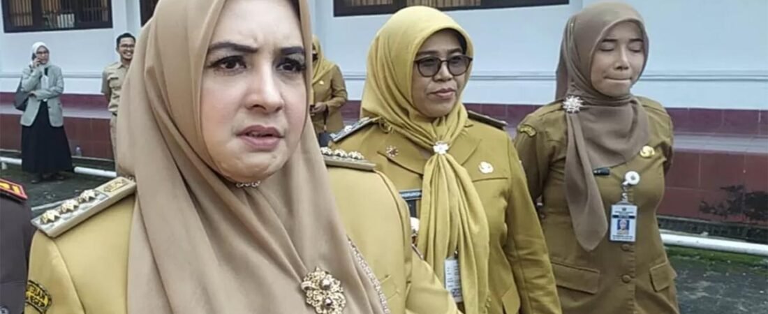 Kenakan Rompi Oranye KPK, Bupati Pekalongan Fadia Arafiq Bantah Terlibat OTT