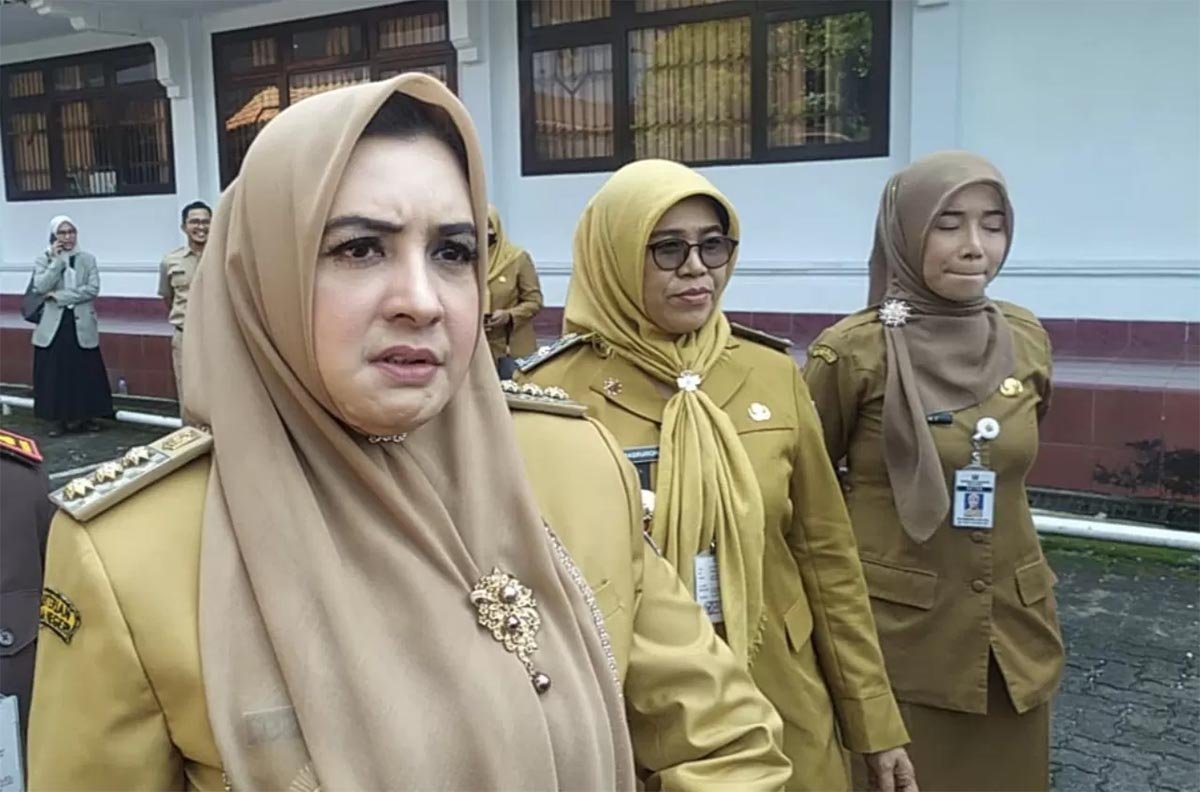 Kenakan Rompi Oranye KPK, Bupati Pekalongan Fadia Arafiq Bantah Terlibat OTT